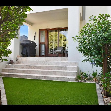 Sorbonne 1 - No Loadshedding Apartment Franschhoek Luaran gambar