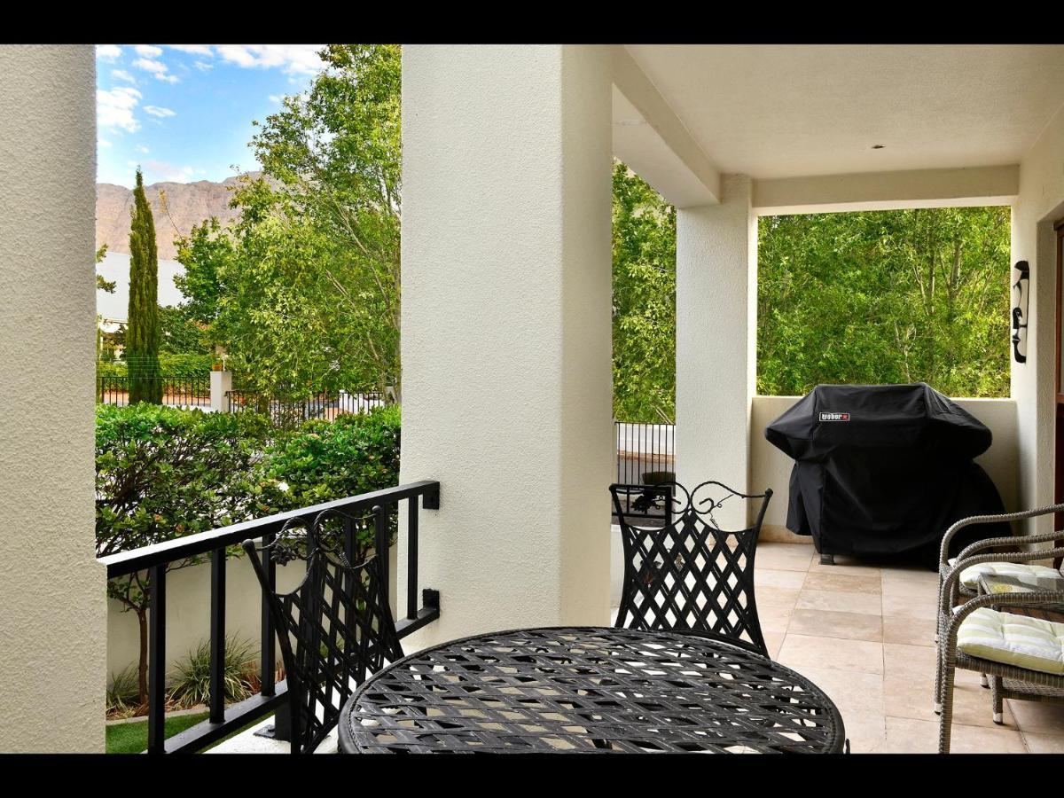 Sorbonne 1 - No Loadshedding Apartment Franschhoek Luaran gambar
