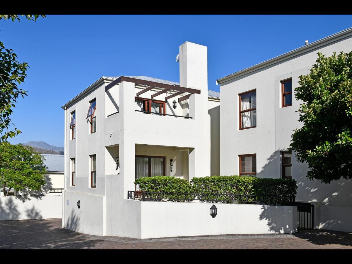 Sorbonne 1 - No Loadshedding Apartment Franschhoek Luaran gambar